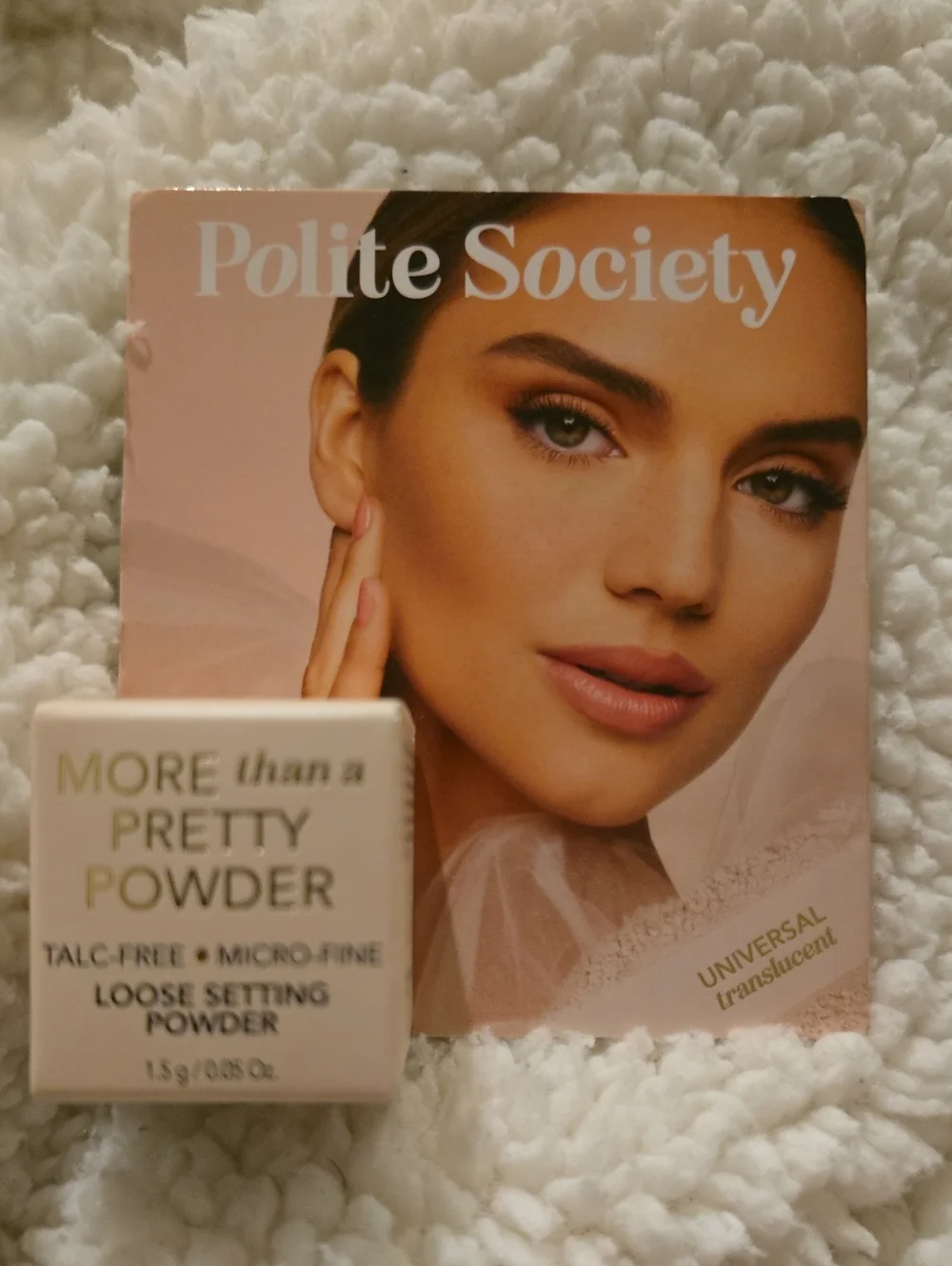 POLITE SOCIETY TRANSLUCENT SETTING POWDER.